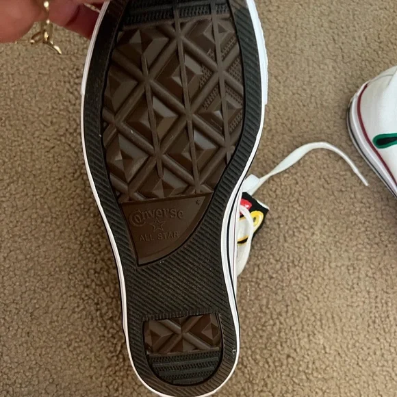 Converse White and Black Sneakers with Multicolor Drip Design - Picture 4 of 7